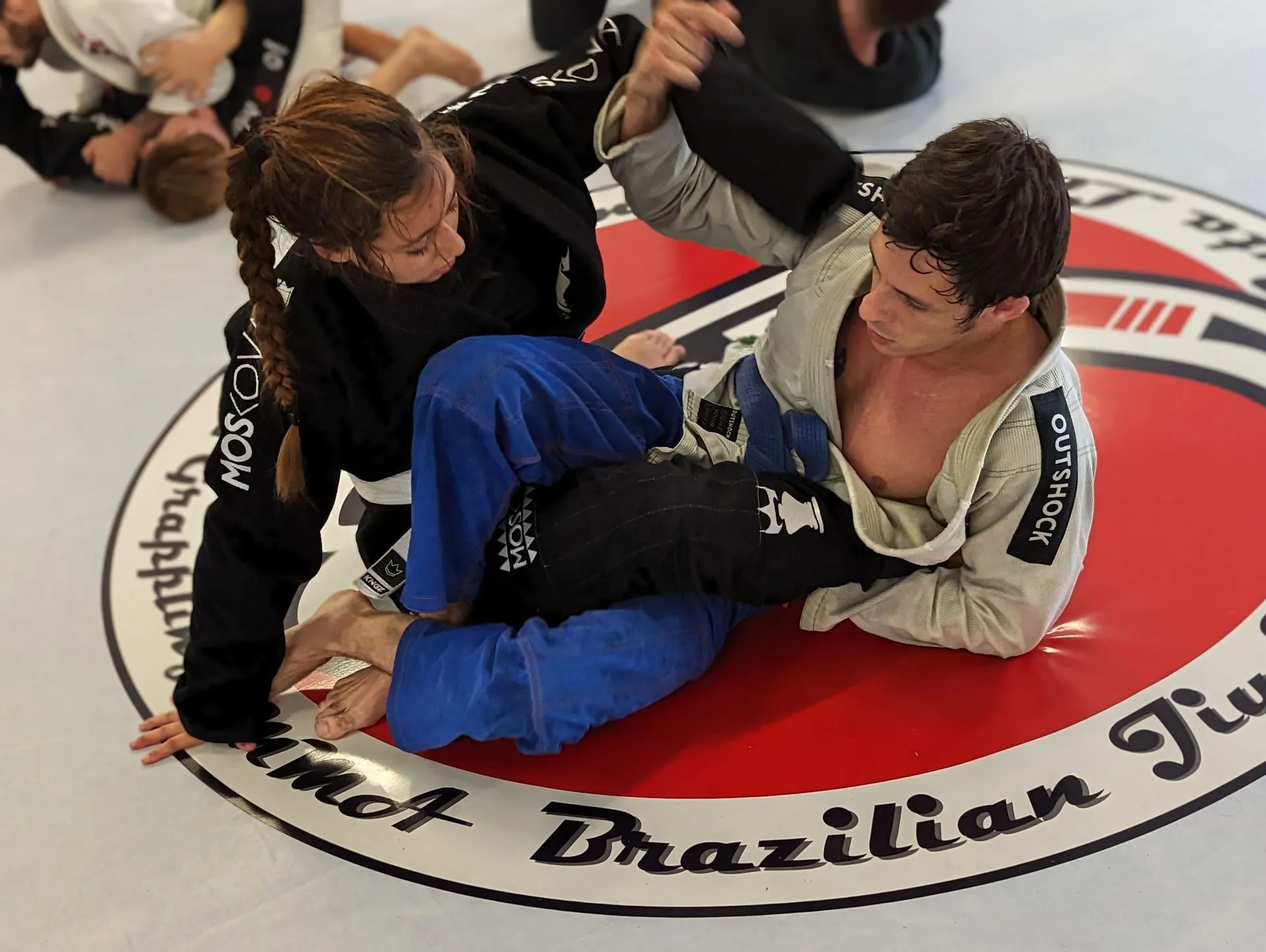 Entraînement de jiu-jitsu brésilien au club Delariva Nantes